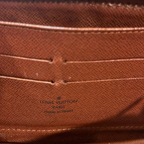 Louis Vuitton Mono Long Zipper Wallet- EUC - Picture 4 of 6